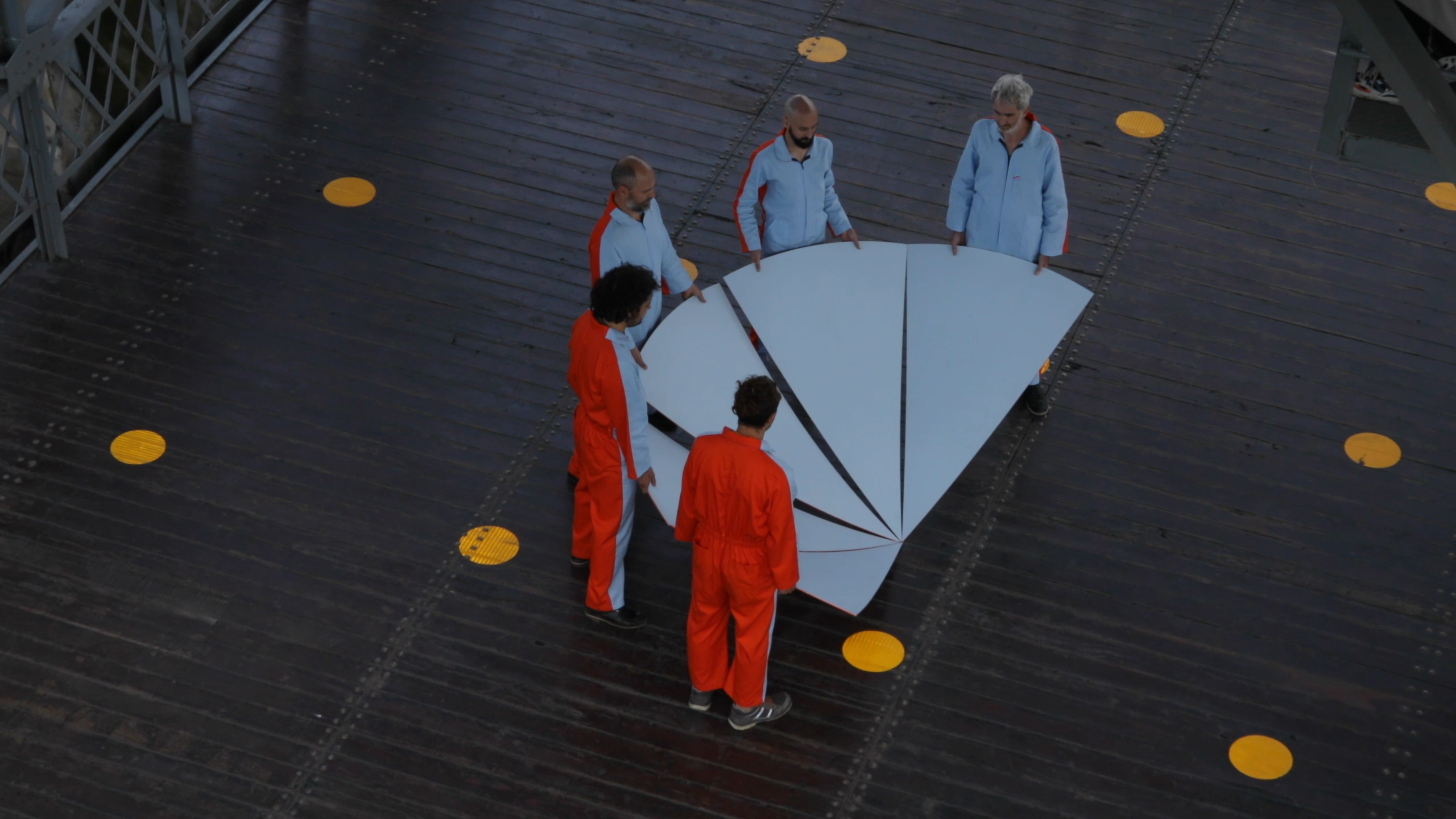 JOAQUIN WALL Y JULIA SBRILLER/ MUSICA EN LA RIBERA / EL ROBOT BAJO EL AGUA / FUNDACION ANDREANI